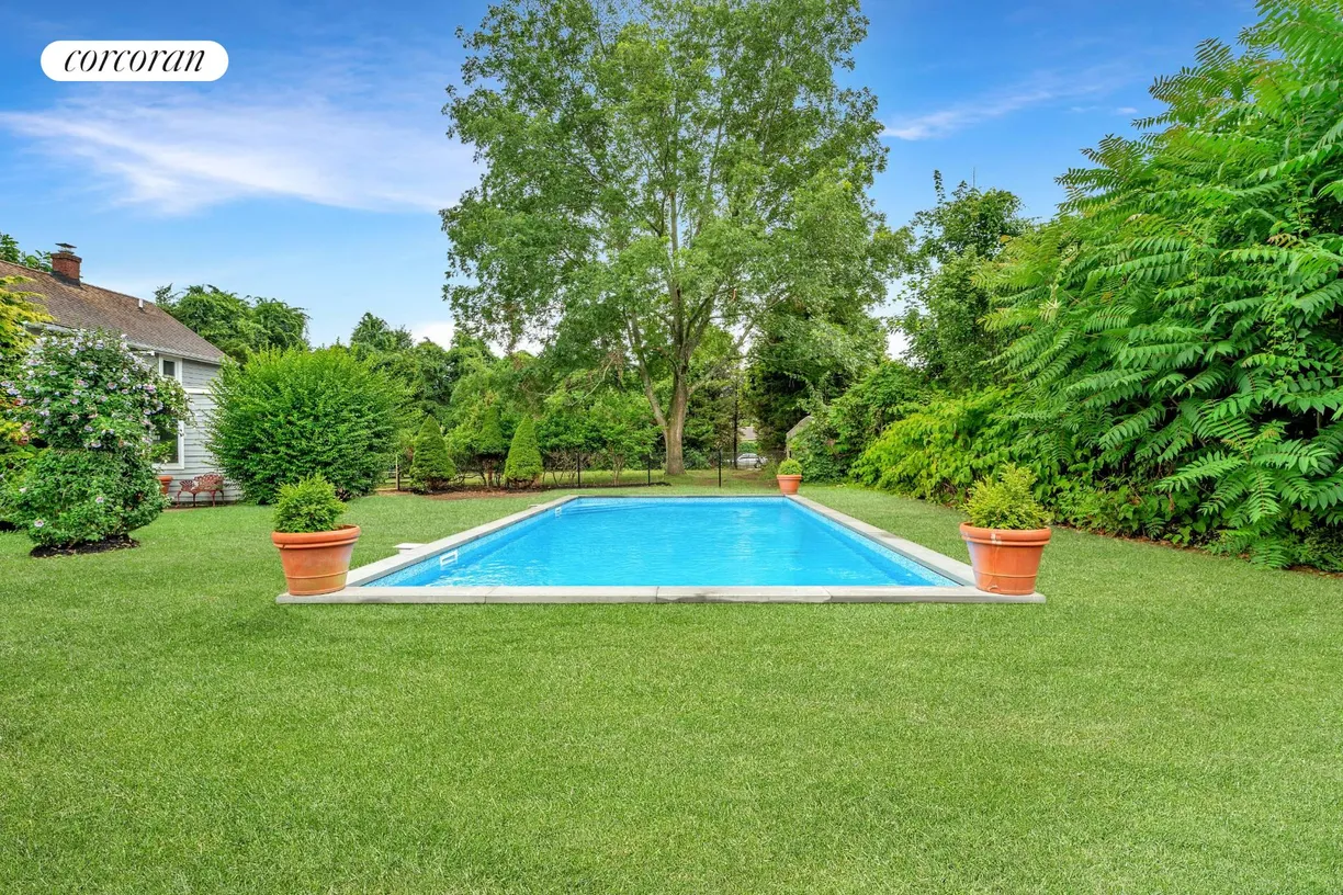 The Hamptons Real Estate | View 108 Hillcrest Avenue | 4 Beds, 3 Baths