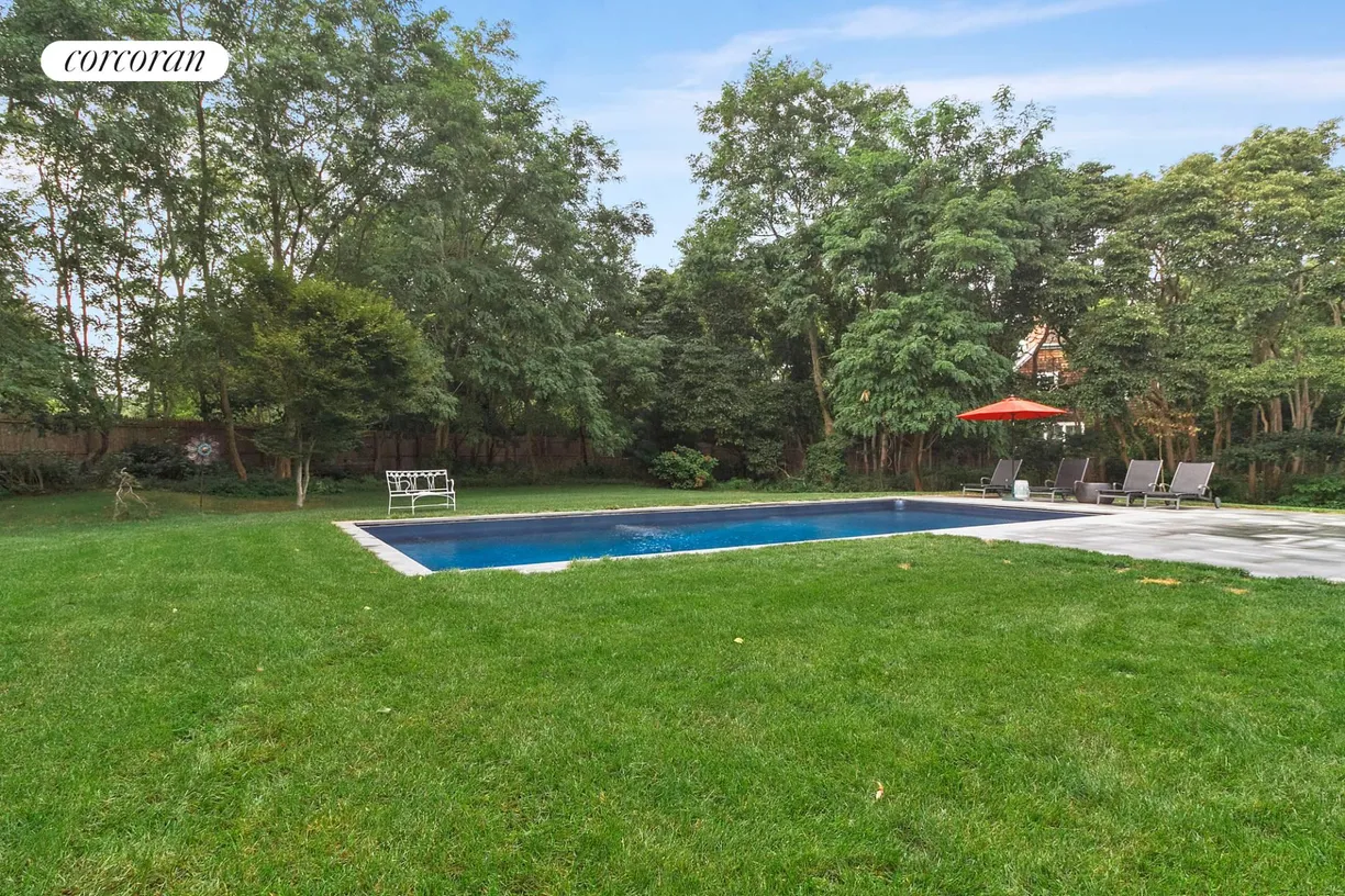 The Hamptons Real Estate | View 142 Norris Lane | room 2
