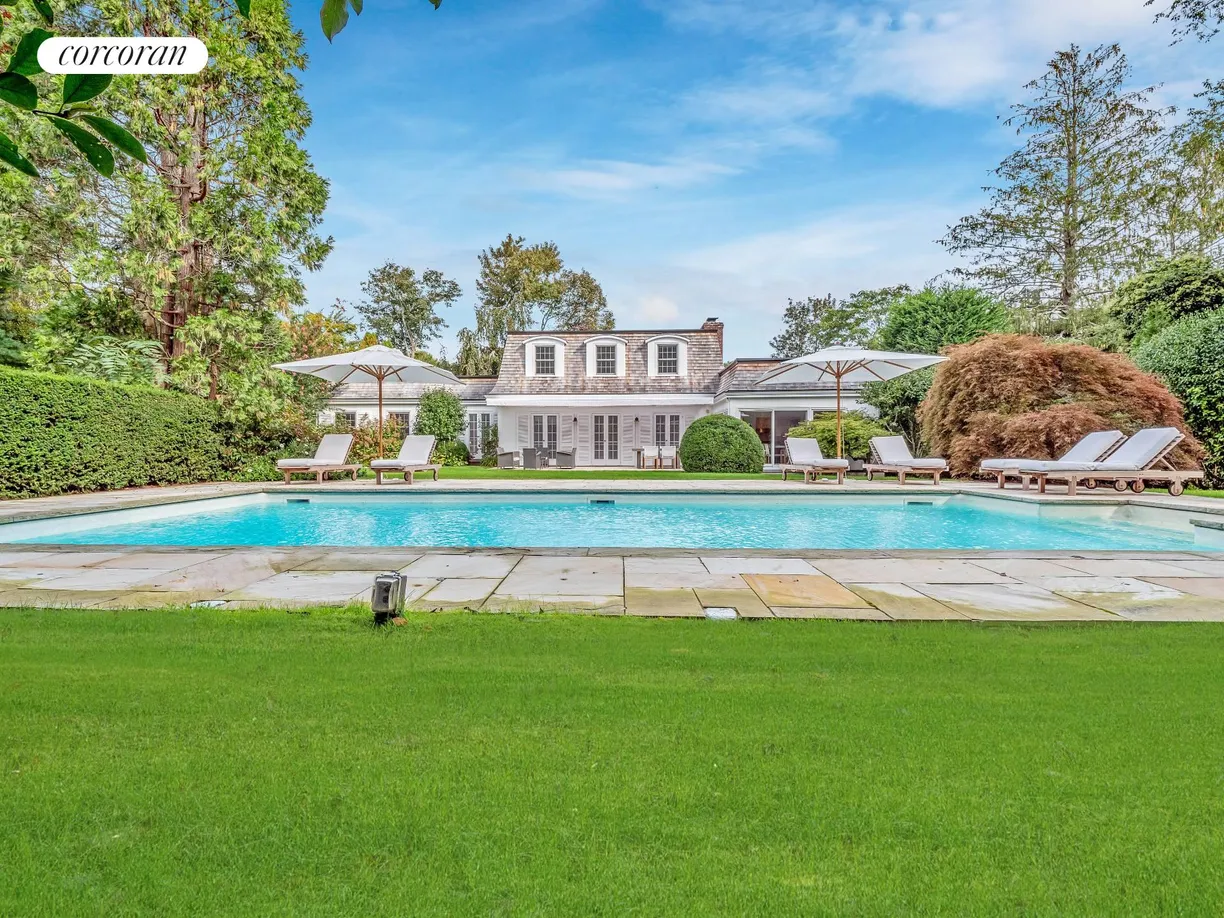The Hamptons Real Estate | View 46 Woods Lane | room 2