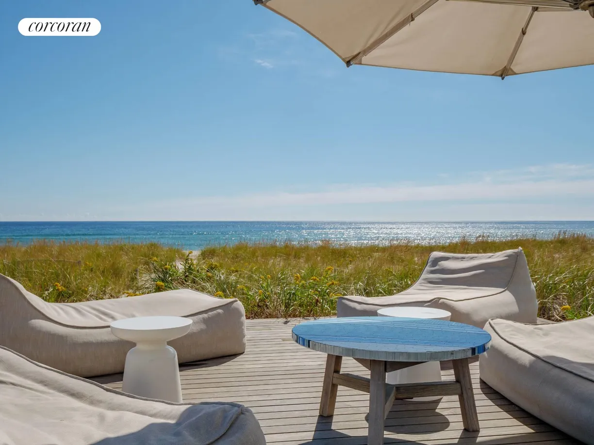 The Hamptons Real Estate | View  | room 1