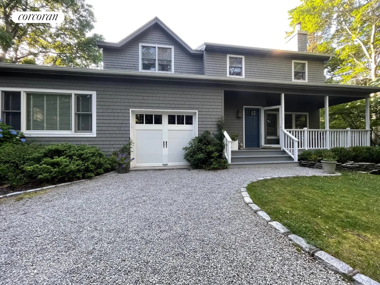 The Hamptons Real Estate | View 45 East Gate Road | Front