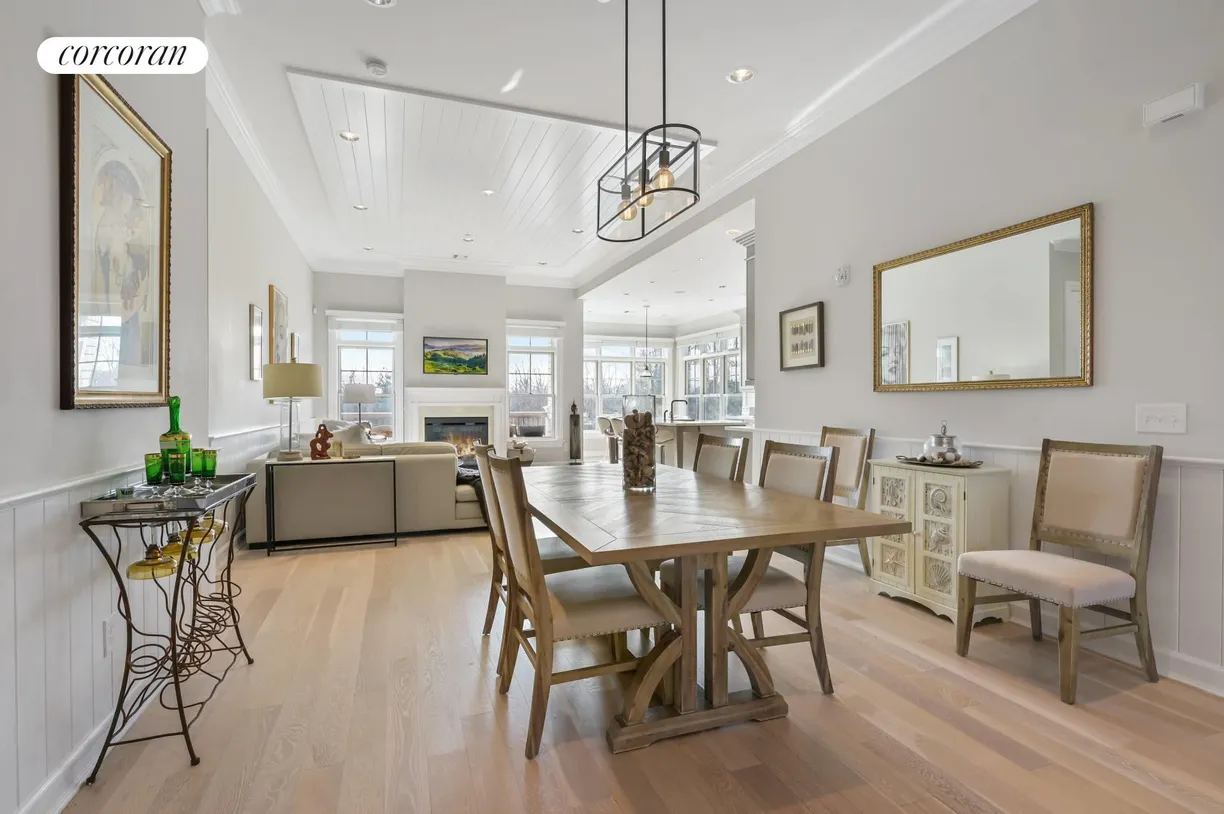 The Hamptons Real Estate | View 1201 High Pond Lane | room 2