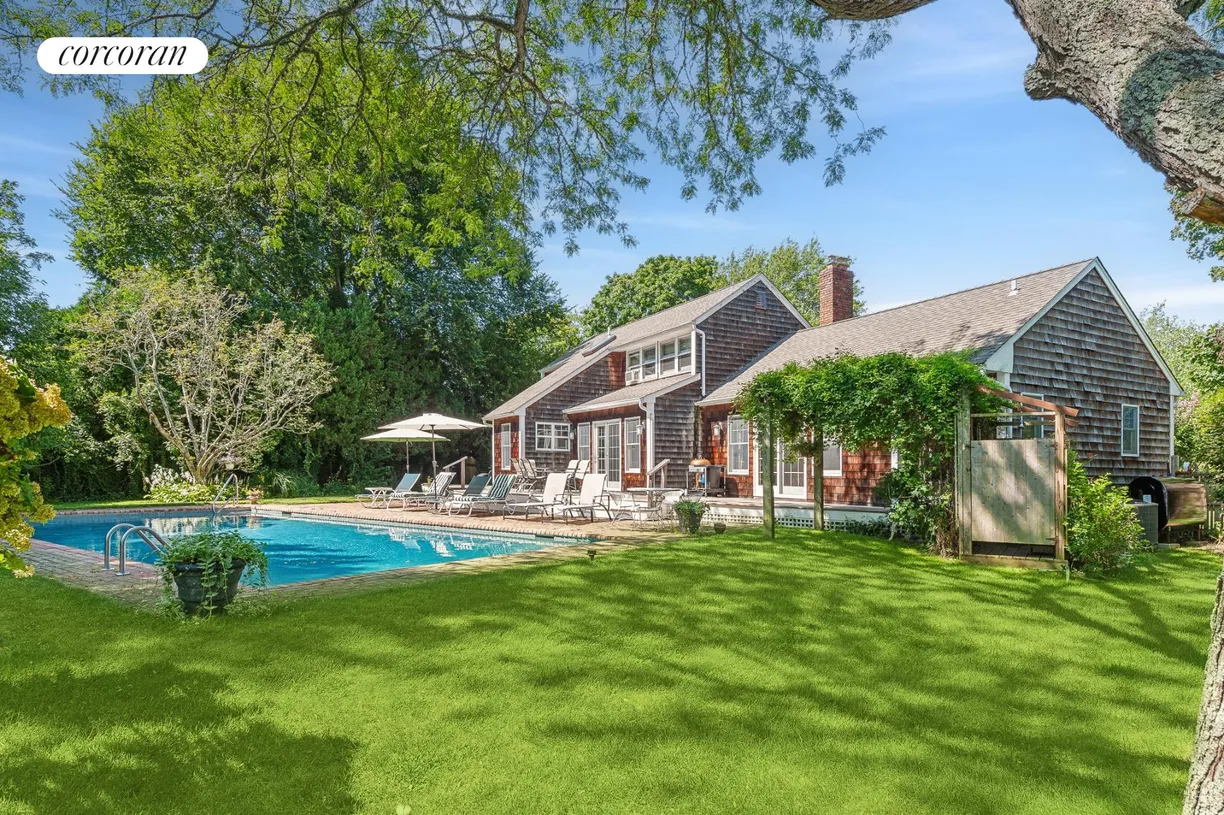 The Hamptons Real Estate | View 79 Hildreth Lane | 4 Beds, 3 Baths