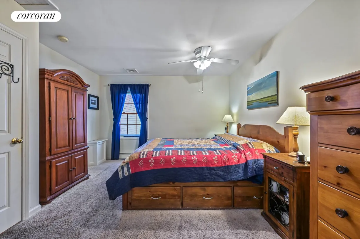 The Hamptons Real Estate | View 119 Straight Path | Bedroom | View 13