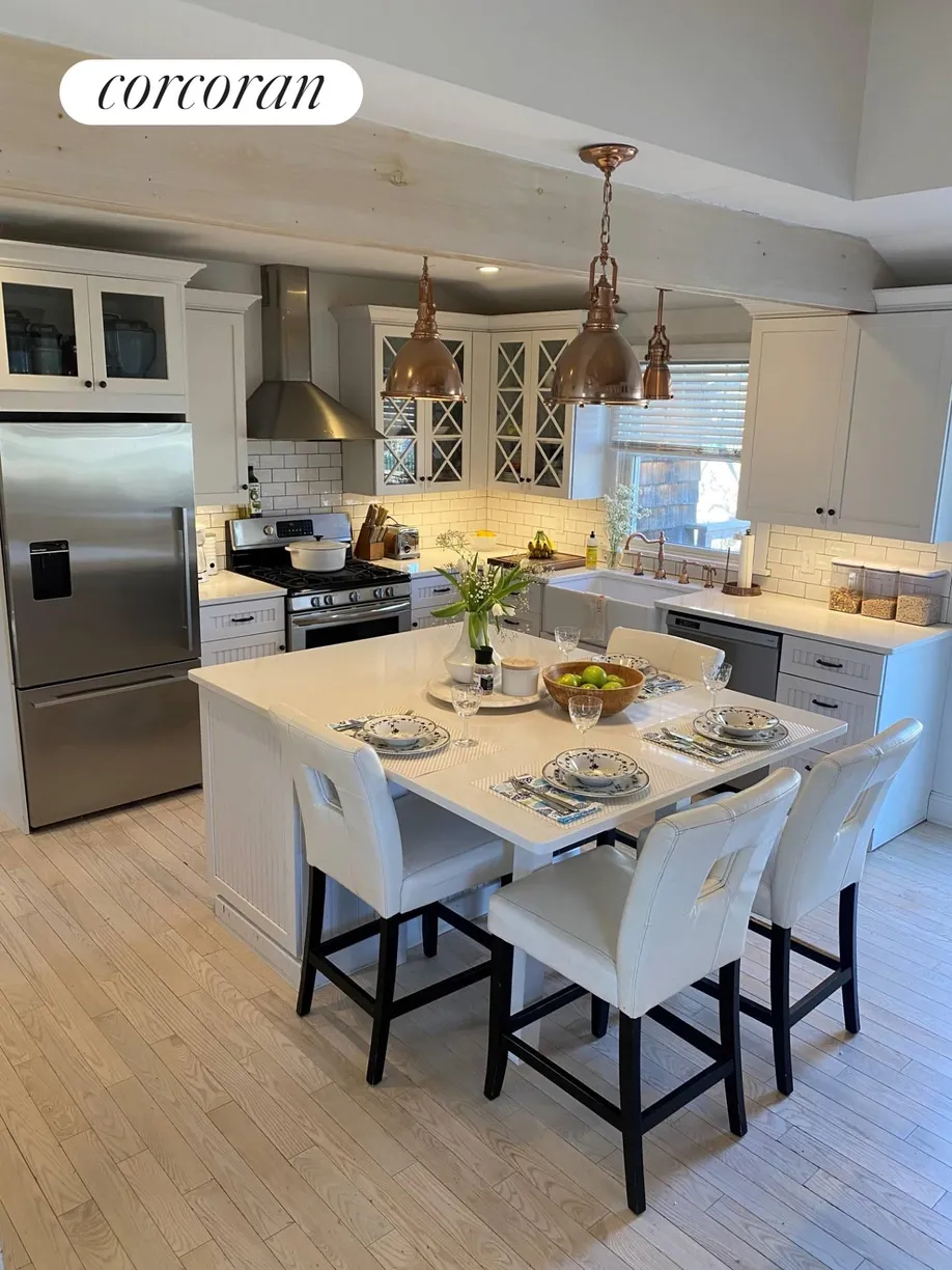 The Hamptons Real Estate | View 10 Miller Terrace | 3 Beds, 1 Bath