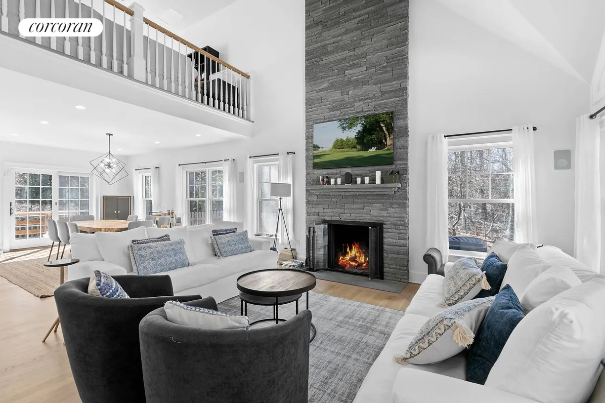 The Hamptons Real Estate | View 22 Scrimshaw Drive | room 2