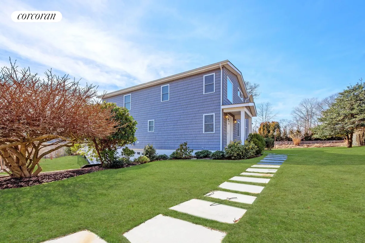 The Hamptons Real Estate | View 18 McKinley Road | room 1