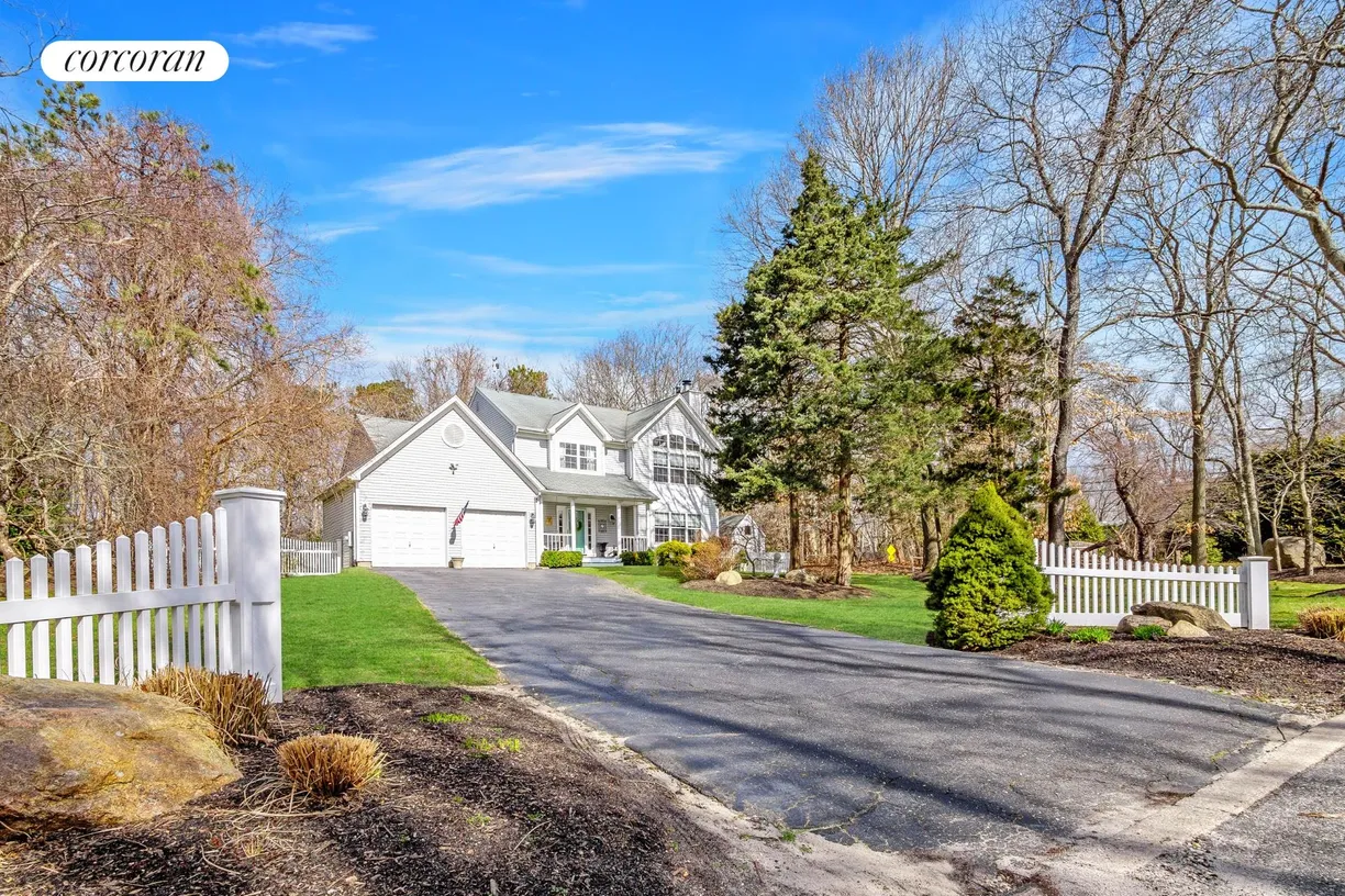 The Hamptons Real Estate | View 1 Silver Beech Lane | room 1