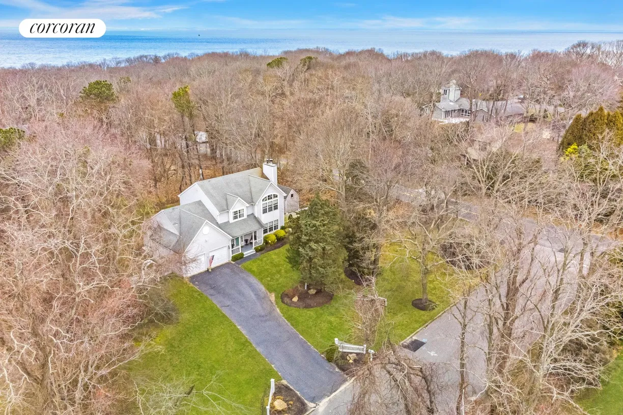 The Hamptons Real Estate | View 1 Silver Beech Lane | room 2
