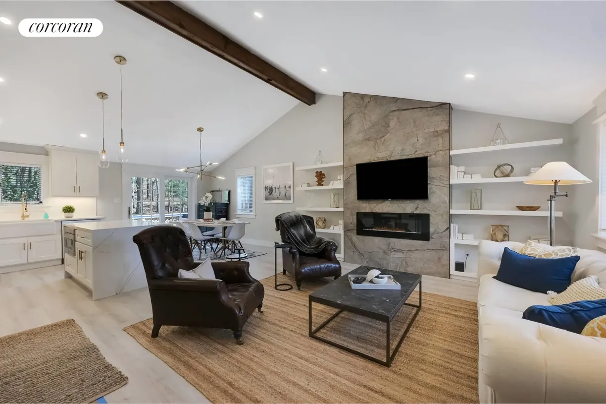 The Hamptons Real Estate | View 45 Cosdrew Lane | 3 Beds, 3 Baths