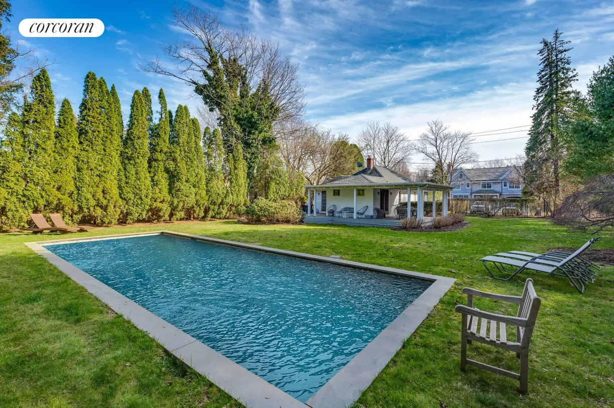 The Hamptons Real Estate | View 55 McGuirk Street | 3 Beds, 2 Baths