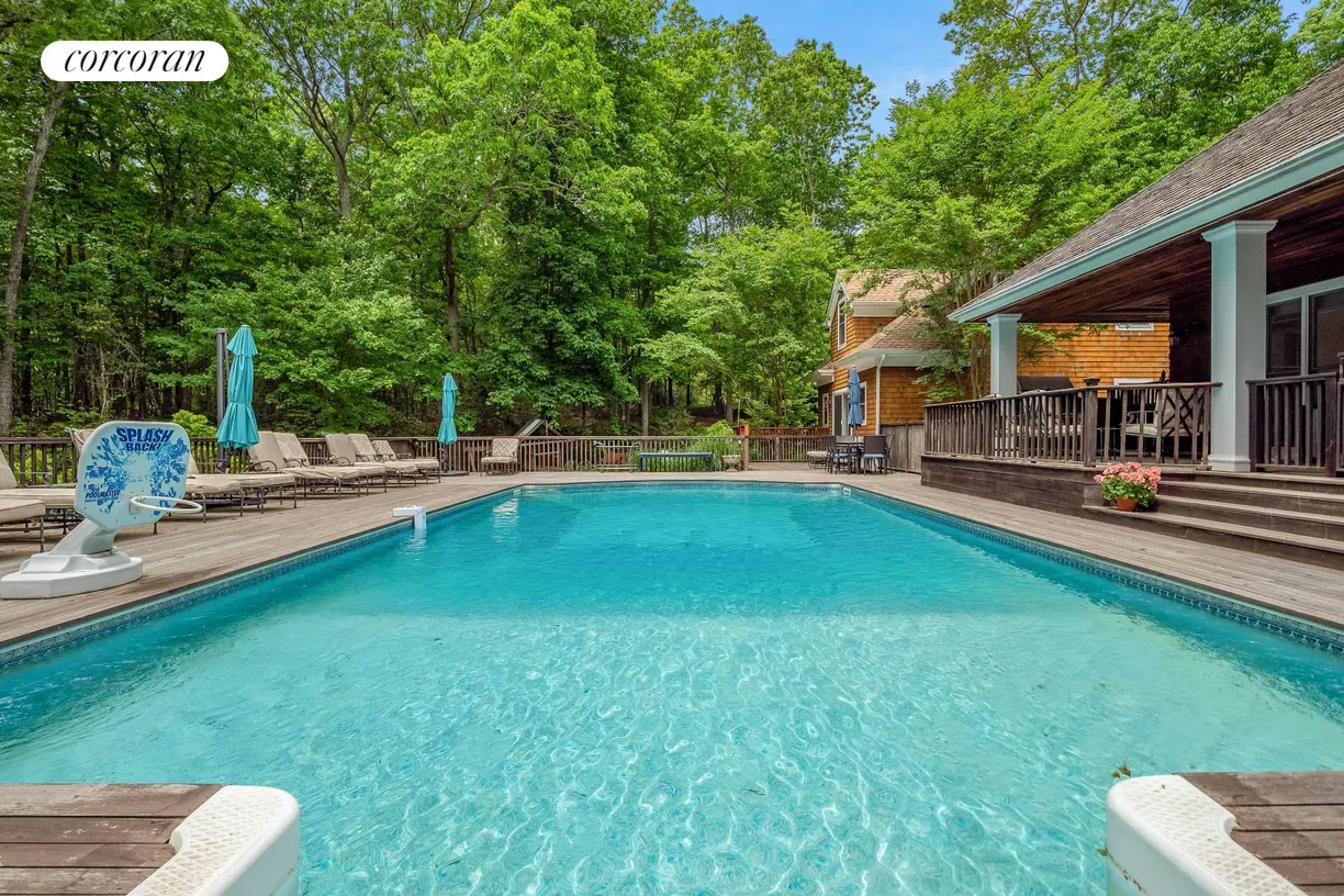 The Hamptons Real Estate | View 49 Northside Drive | room 2