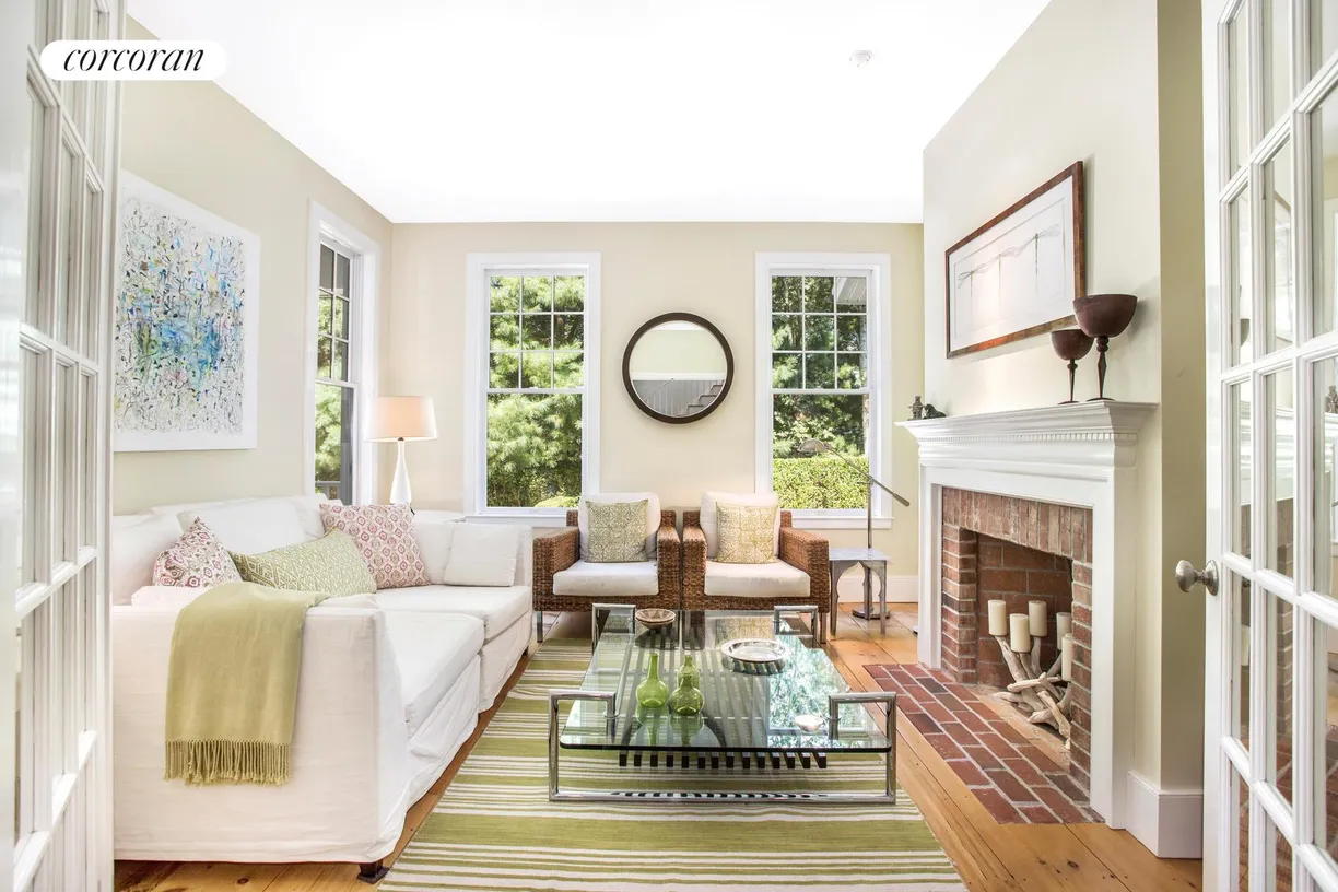 The Hamptons Real Estate | View 39 Archibald Way | room 2