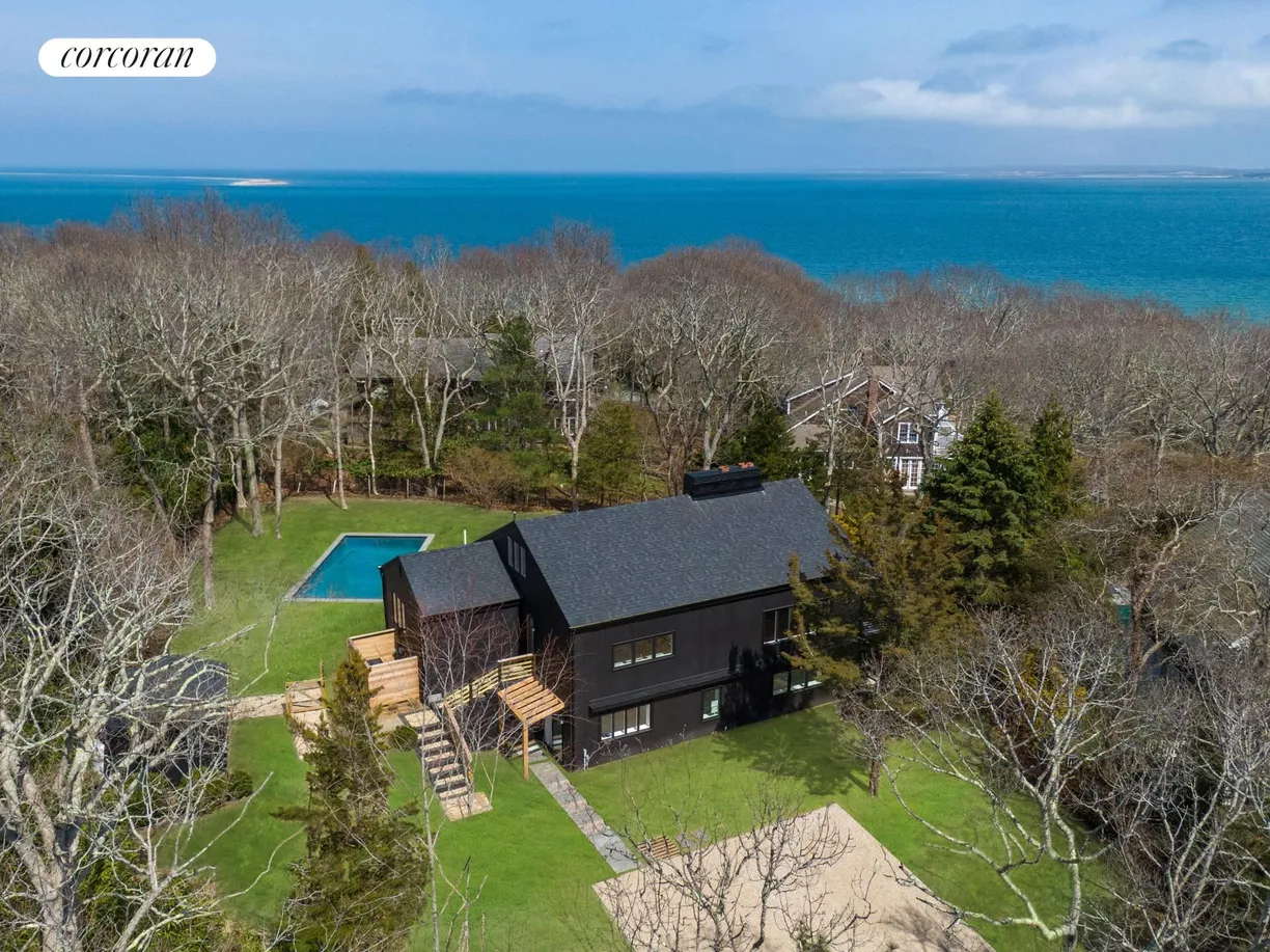 The Hamptons Real Estate | View 49 Windward | Just Listed