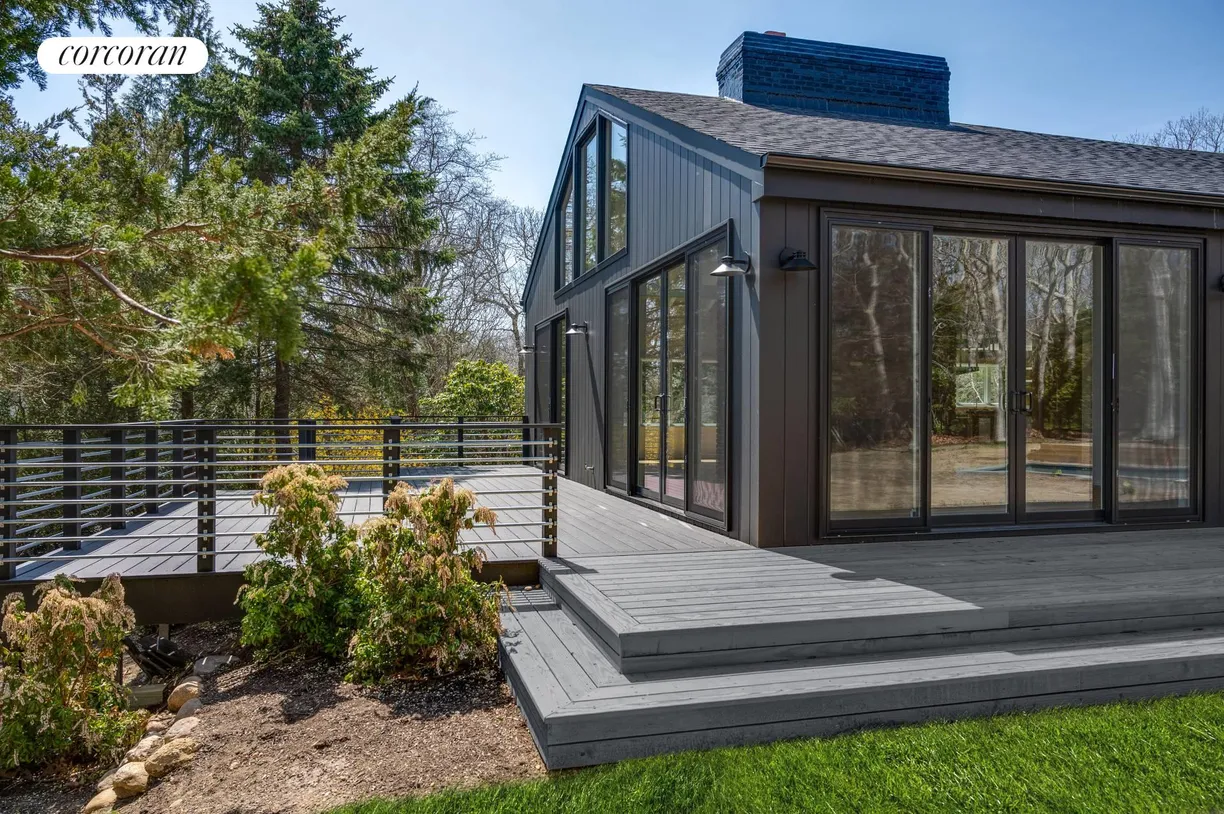 The Hamptons Real Estate | View 49 Windward | Oversized Sliders