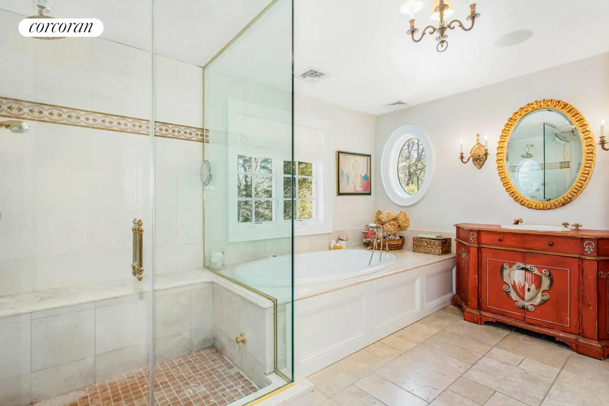 The Hamptons Real Estate | View 18 Club Drive | room 16 | View 17