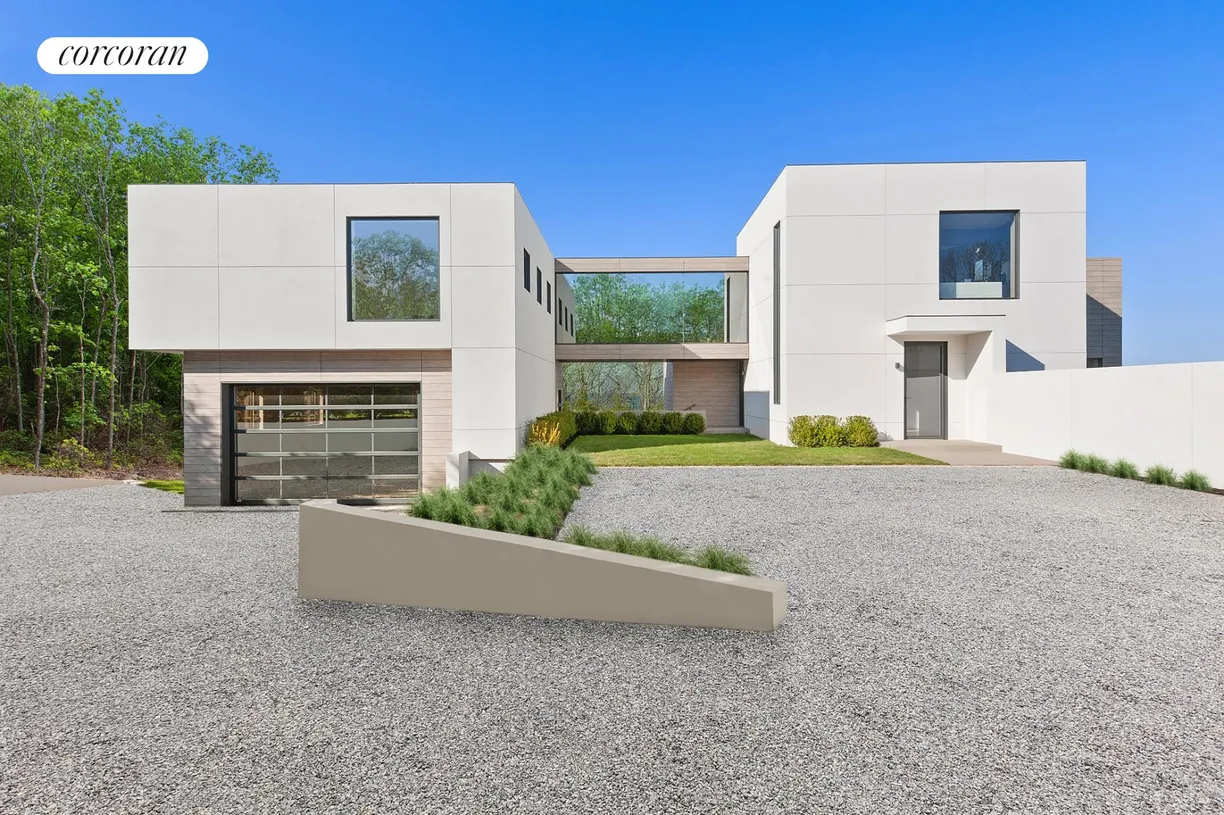 The Hamptons Real Estate | View 57 Waters Edge | room 2