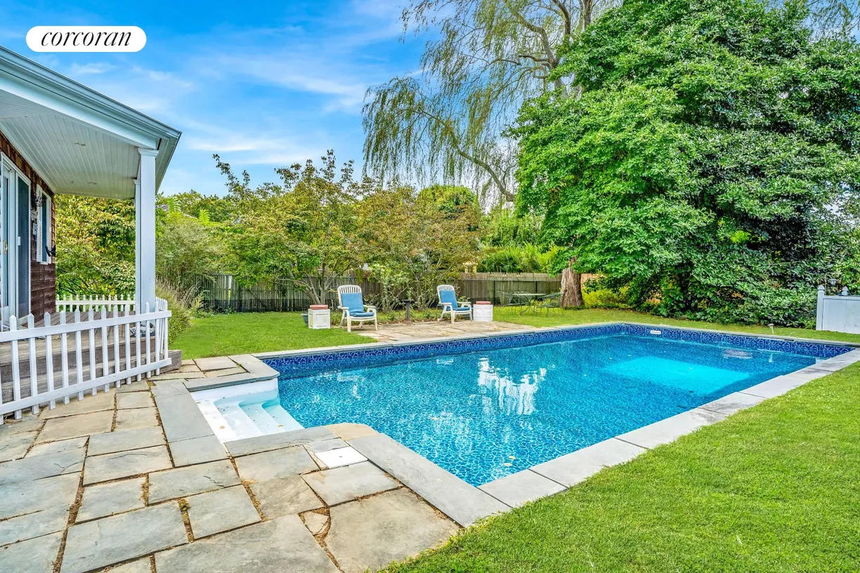 The Hamptons Real Estate | View 222 White Street | Sun on the pool all day | View 9
