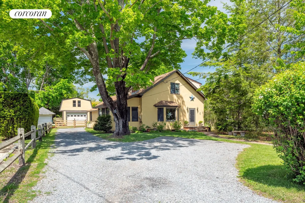 The Hamptons Real Estate | View 101 Potunk Lane | 4 Beds, 3 Baths
