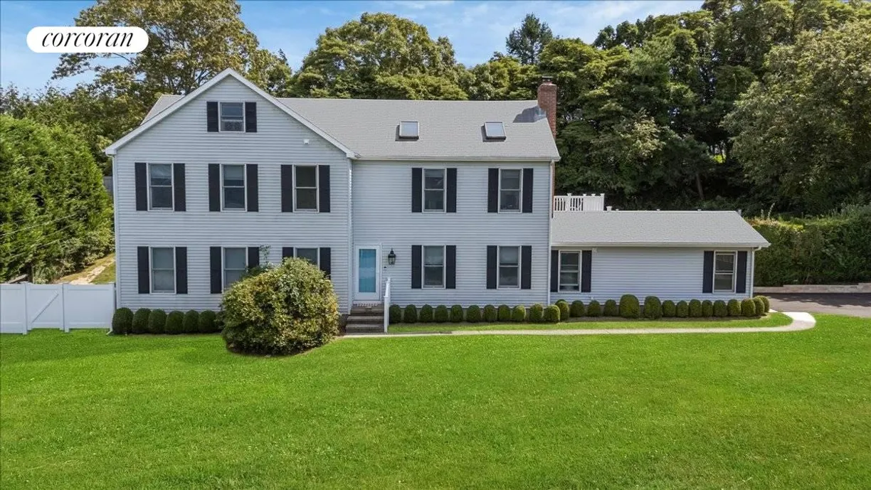 The Hamptons Real Estate | View 20 Underhill | room 1