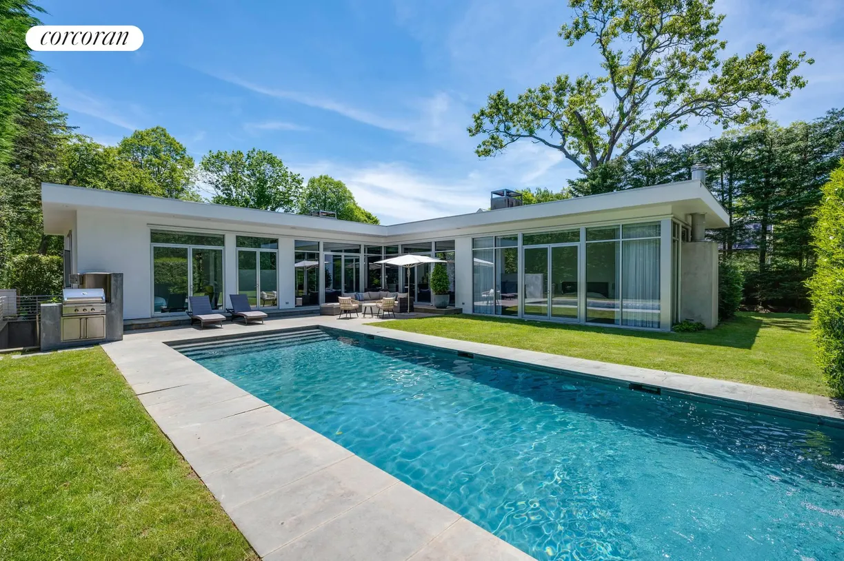 The Hamptons Real Estate | View 31 Palma Terrace | 5 Beds, 5 Baths