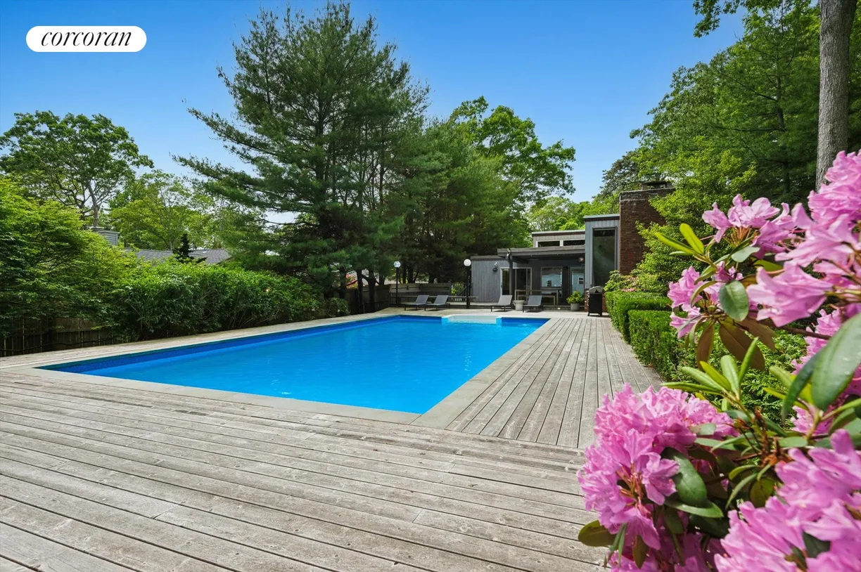 The Hamptons Real Estate | View 1A Beatrice Drive | room 2