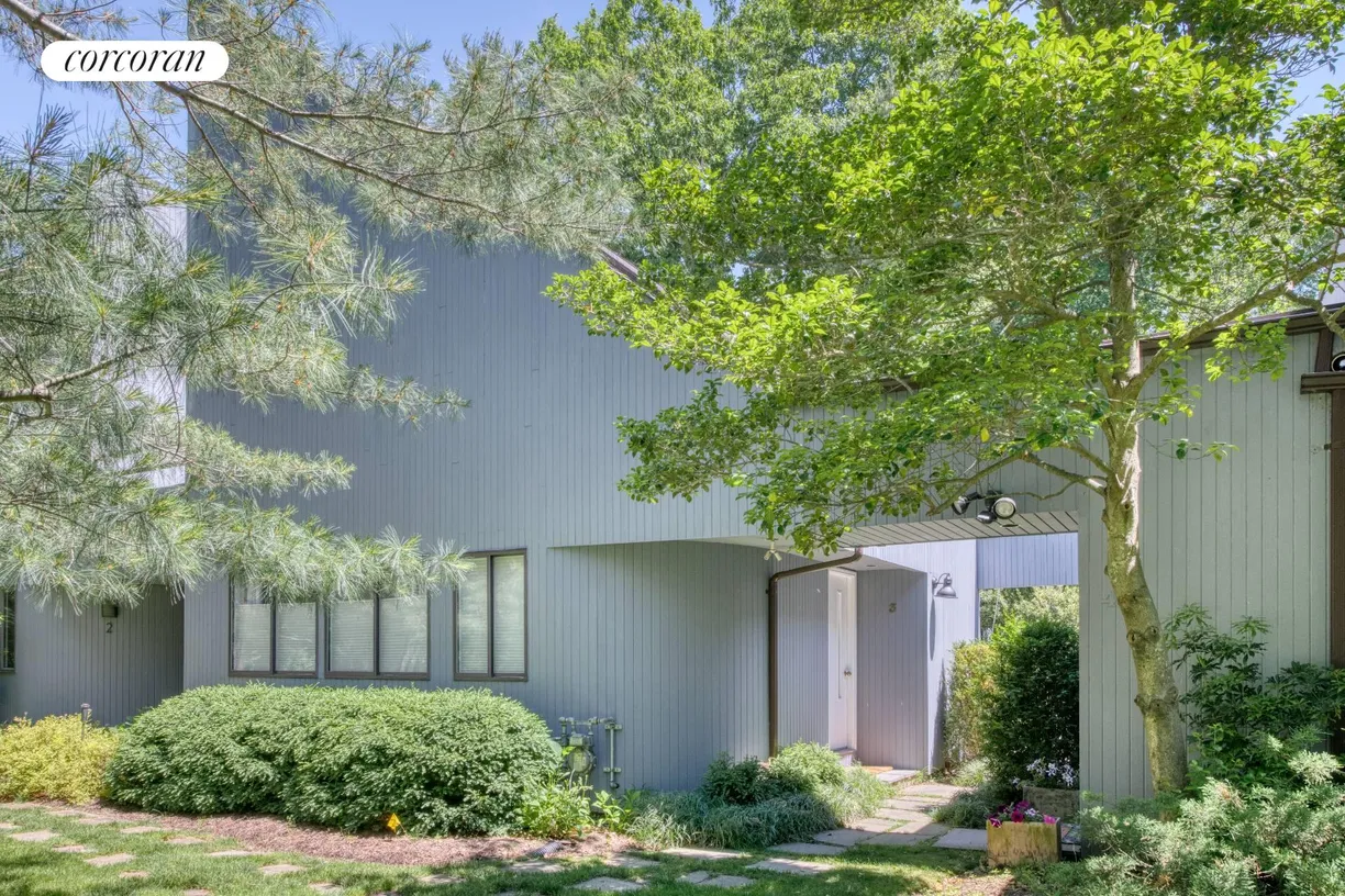The Hamptons Real Estate | View 726 Brick Kiln Road, Unit 3 | 2 Beds, 3 Baths
