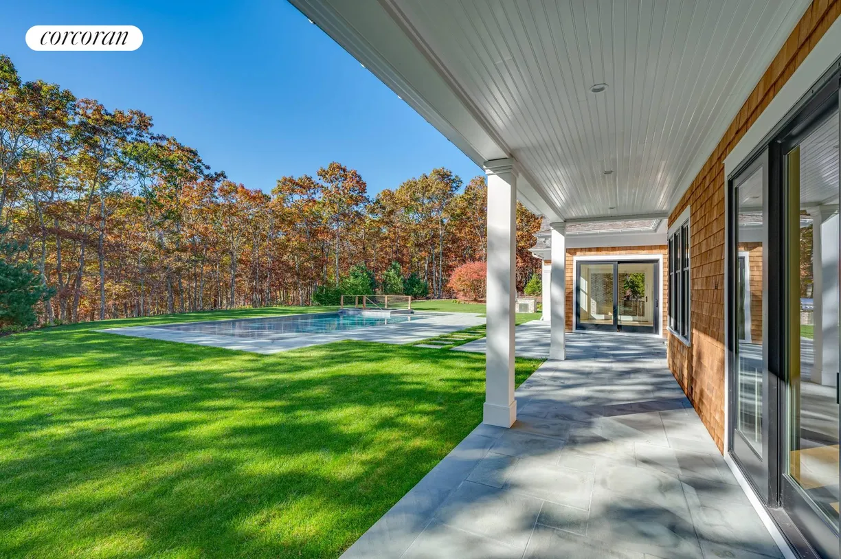 The Hamptons Real Estate | View 4 Frazier Avenue | room 4 | View 5