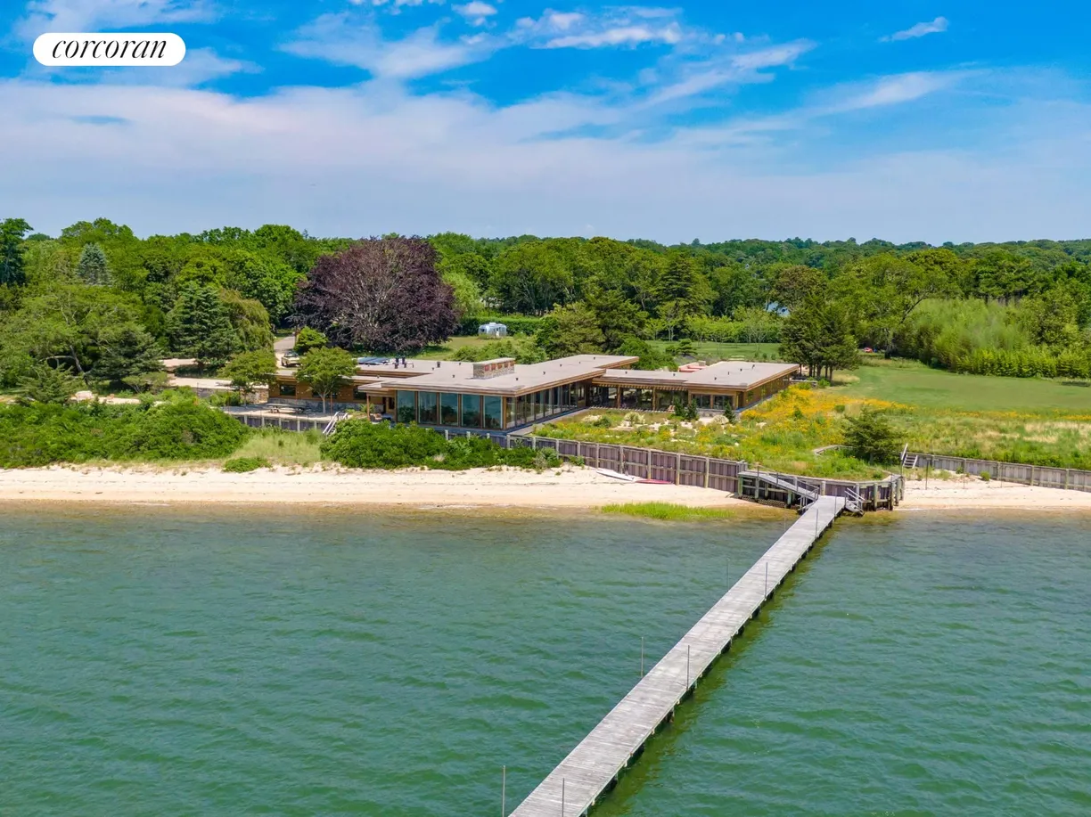 The Hamptons Real Estate | View 2 Charlies Lane | room 2