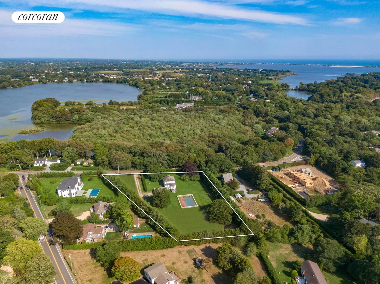 The Hamptons Real Estate | View 228 Head of Pond Road | room 6 | View 7