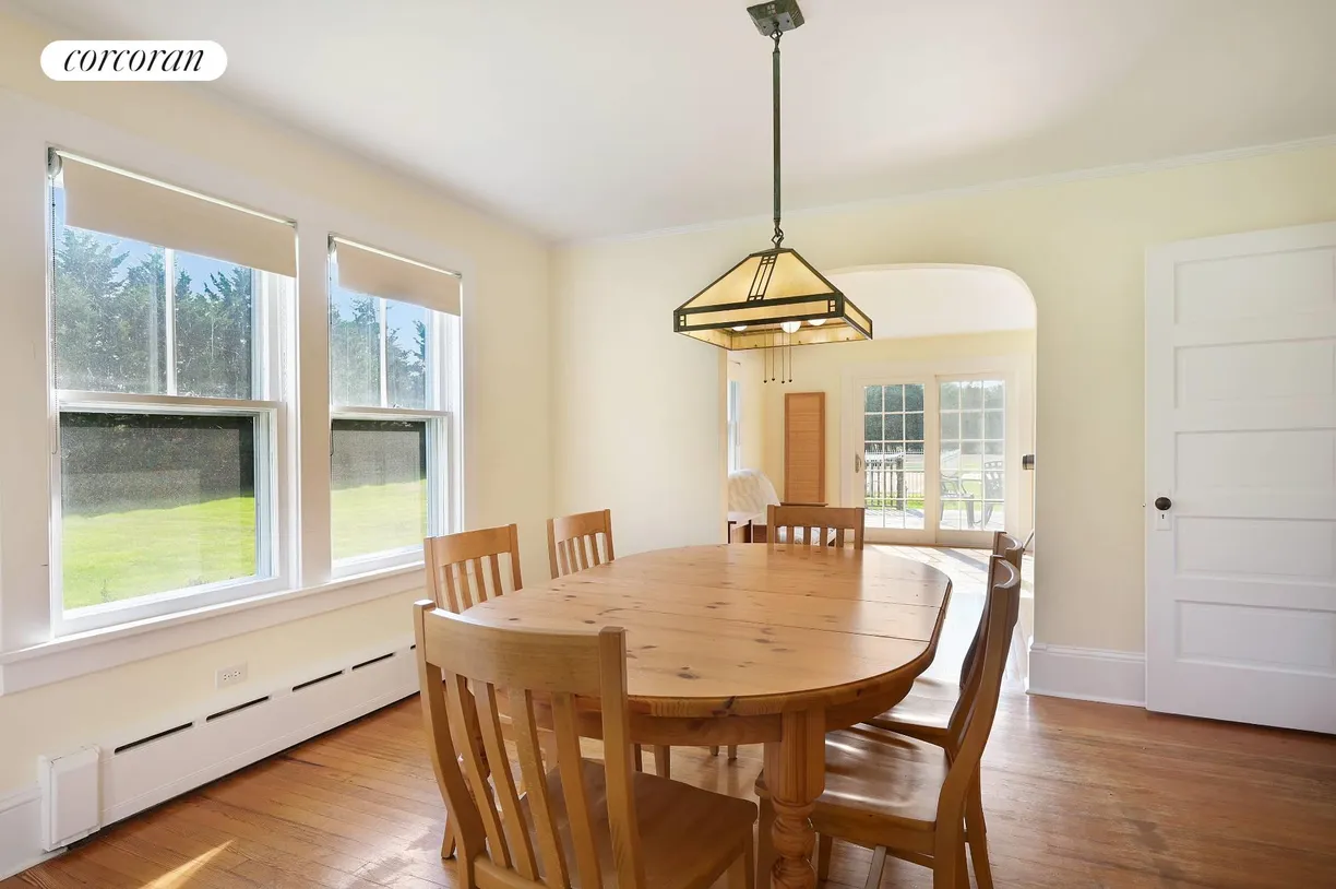 The Hamptons Real Estate | View 228 Head of Pond Road | room 14 | View 15