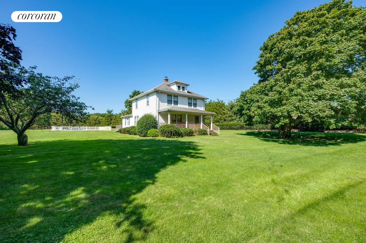 The Hamptons Real Estate | View 228 Head of Pond Road | room 28 | View 29