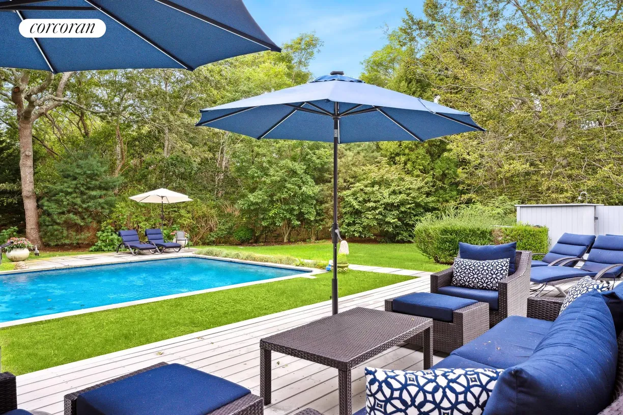 The Hamptons Real Estate | View 251 Seven Ponds Towd Road | 4 Beds, 3 Baths