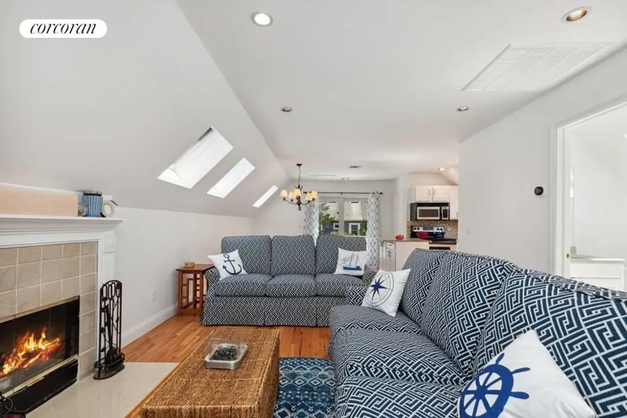 The Hamptons Real Estate | View 23 Ocean Avenue | Living Room | View 3