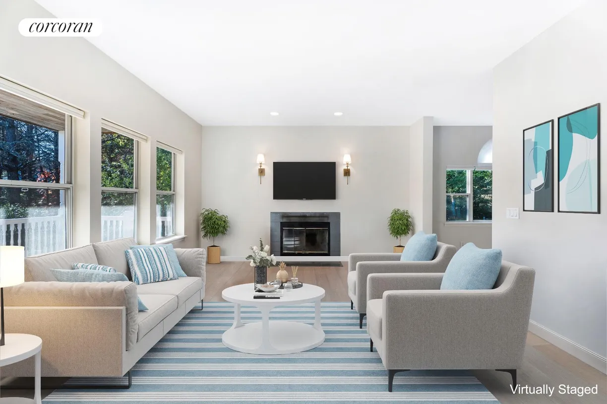 The Hamptons Real Estate | View 41 Blackwatch Court | room 8 | View 9