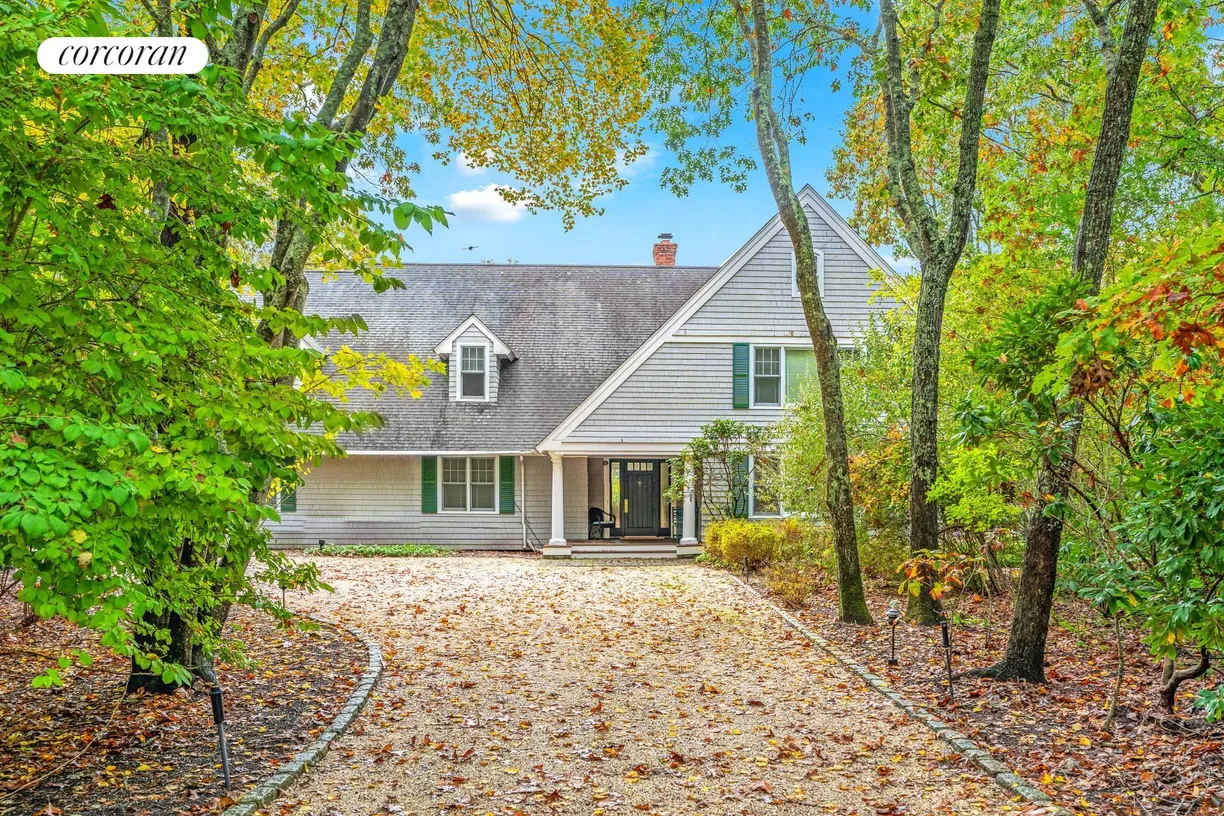 The Hamptons Real Estate | View 31 Midhampton Avenue | 5 Beds, 4 Baths