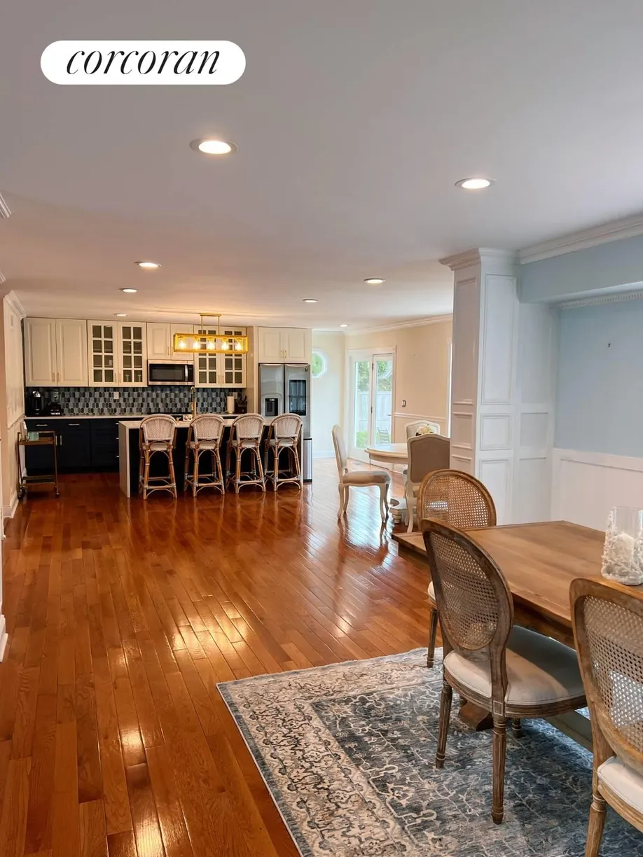 The Hamptons Real Estate | View 36 Bridle Path | room 1