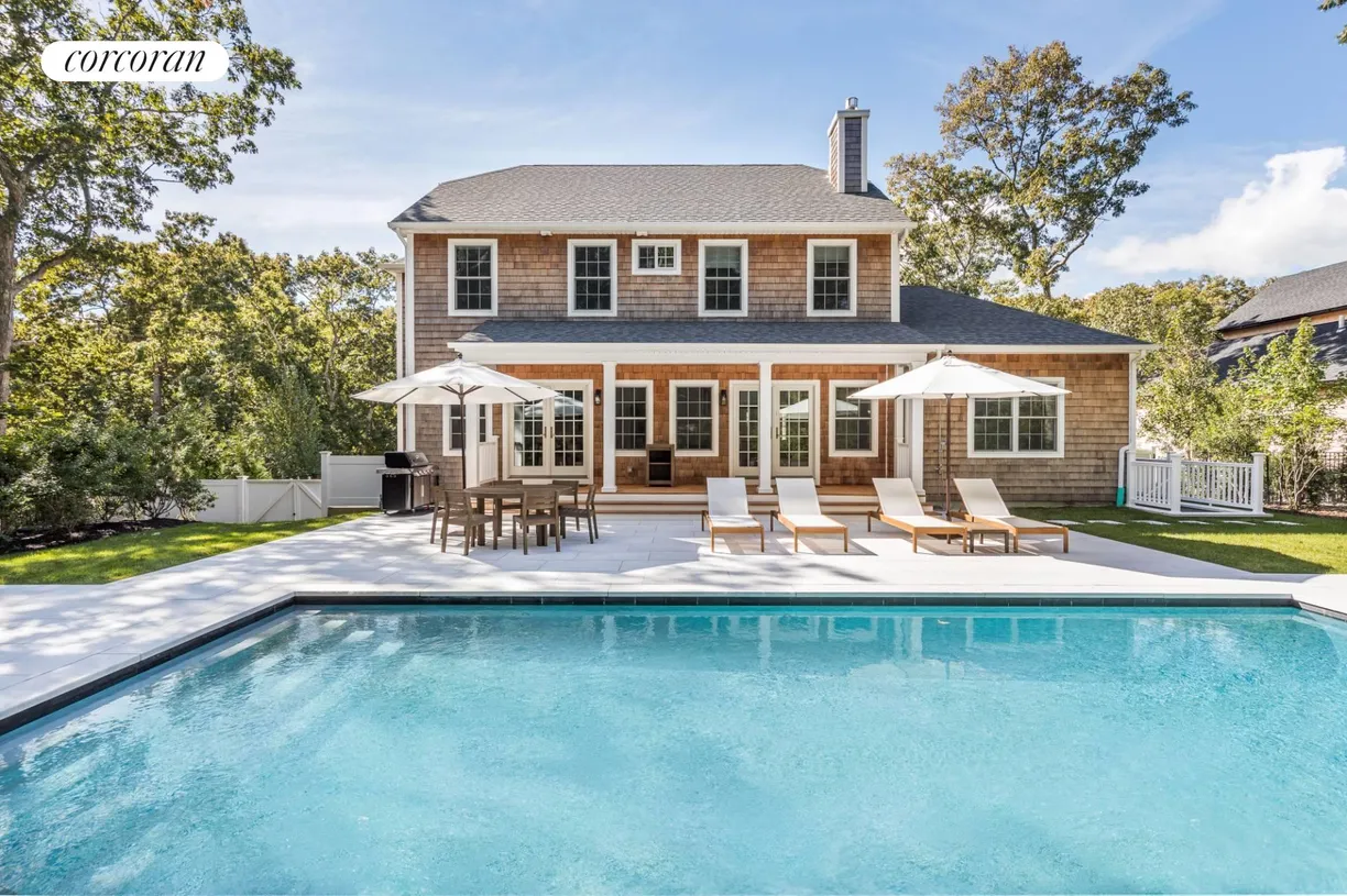 The Hamptons Real Estate | View 71 Widener Lane | room 1