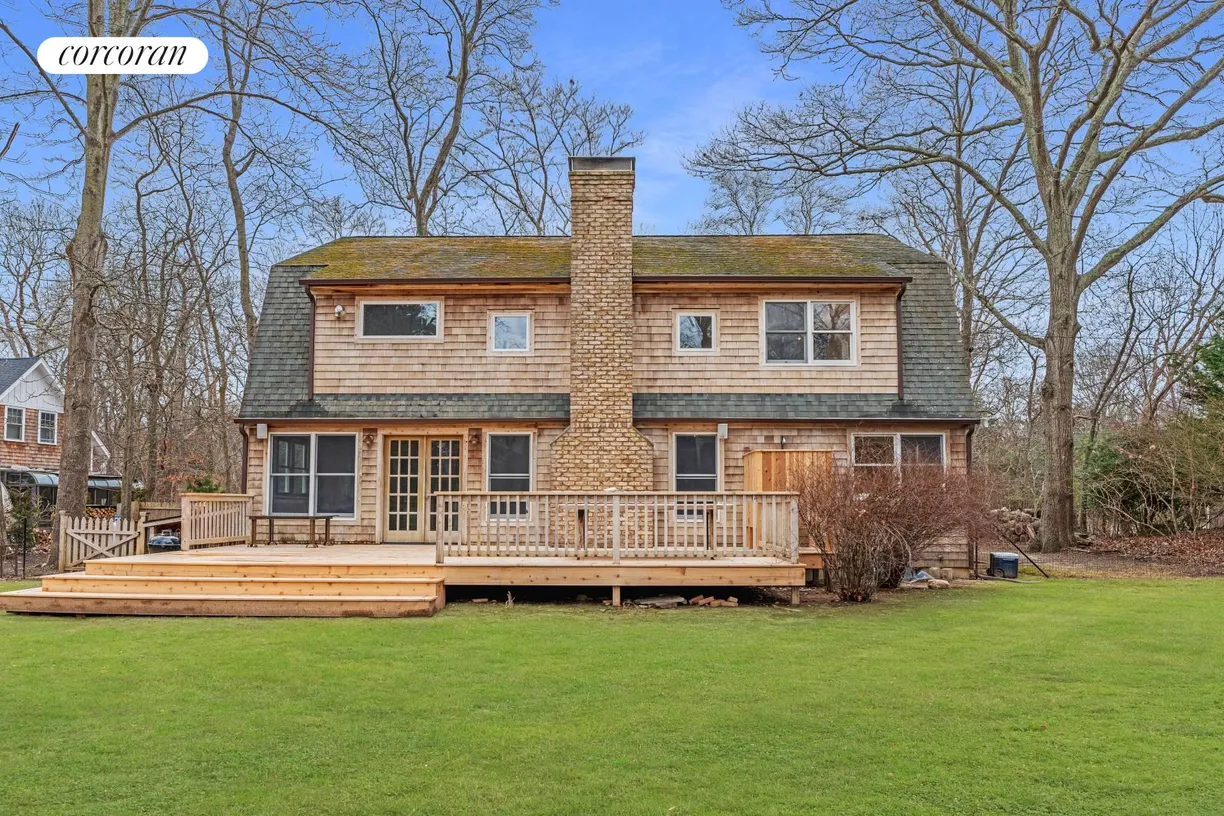 The Hamptons Real Estate | View 14 Broadway | room 1
