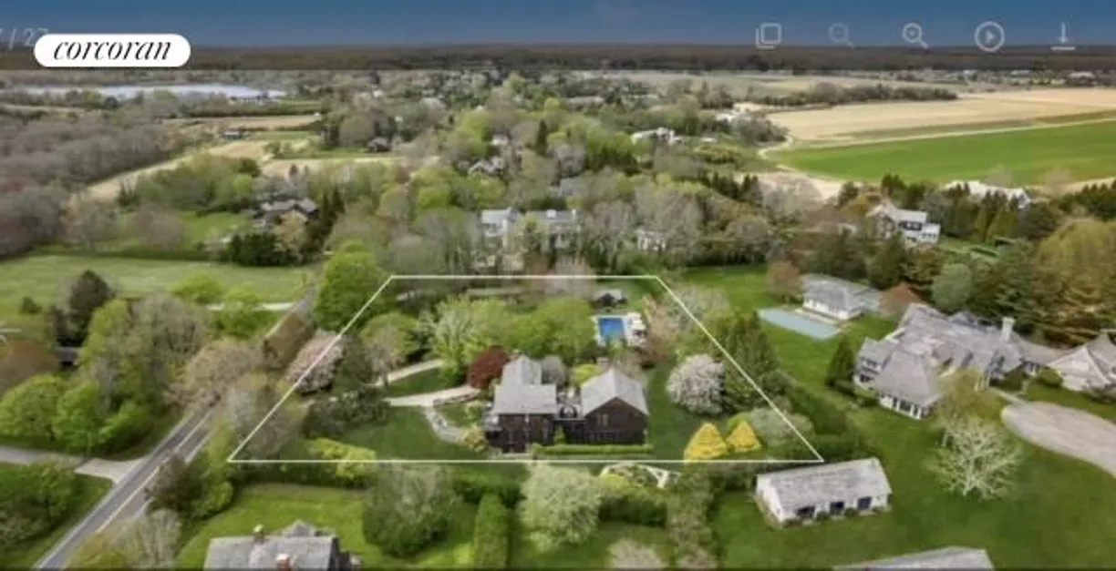 The Hamptons Real Estate | View 193 Sagaponack Main Street | room 2 | View 3