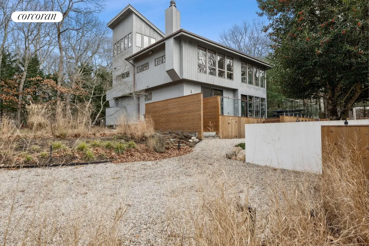 The Hamptons Real Estate | View 11 Bay Inlet Road | room 2