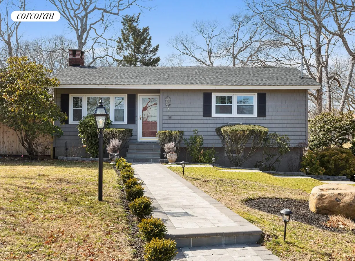 The Hamptons Real Estate | View 3 Crestview Drive | 3 Crestview Drive, Remsenburg | View 15