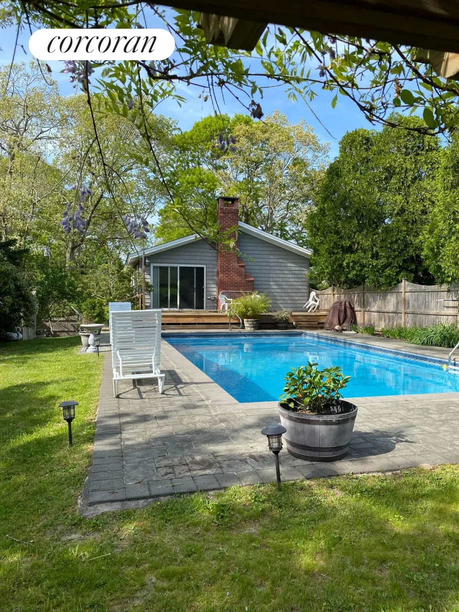 The Hamptons Real Estate | View 3 Crestview Drive | In-Season Pool | View 19