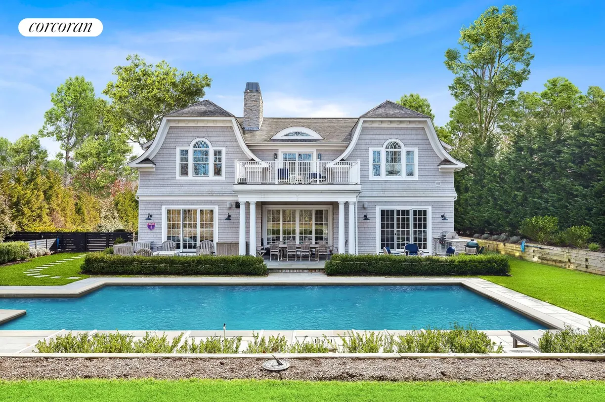 The Hamptons Real Estate | View 66 Birchwood Lane | room 1
