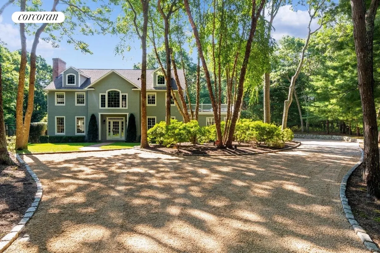 The Hamptons Real Estate | View 29 Grape Arbor Lane | room 1