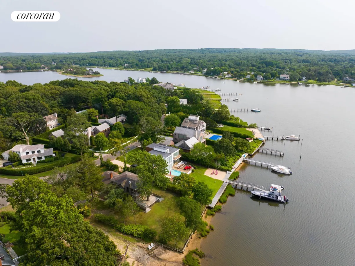 The Hamptons Real Estate | View 11 Amherst Road | room 10 | View 11