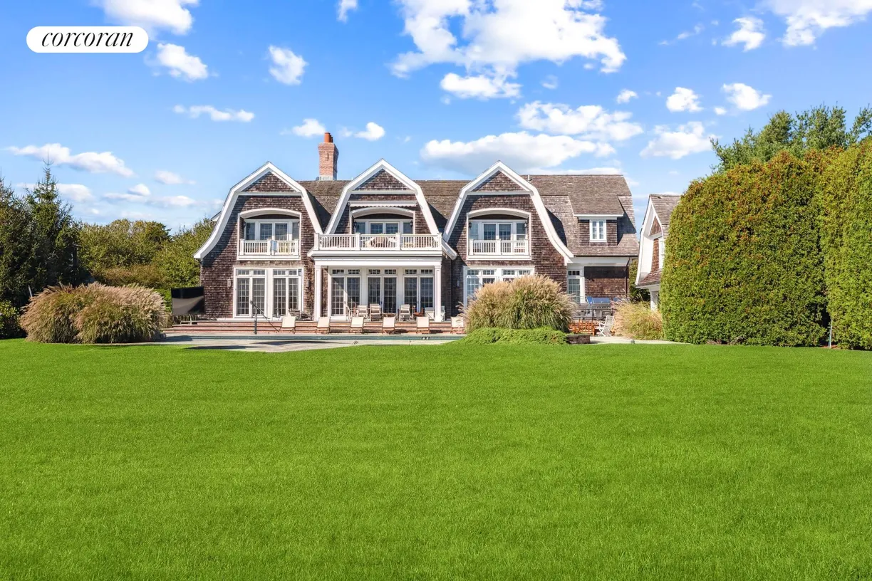 The Hamptons Real Estate | View 53 Pauls Lane | 7 Beds, 7 Baths