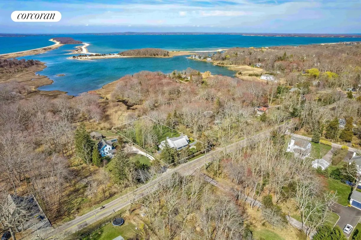 The Hamptons Real Estate | View 2719 Noyac Road | room 1 | View 2