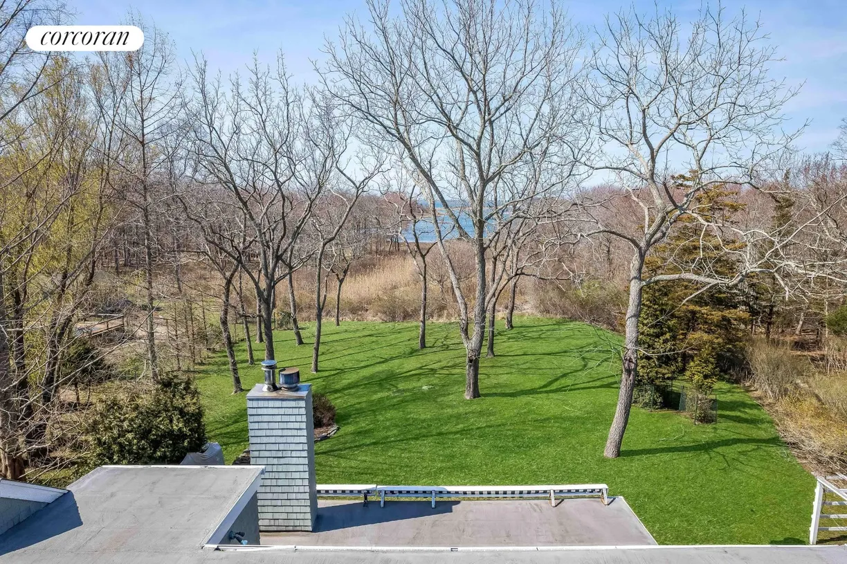 The Hamptons Real Estate | View 2719 Noyac Road | room 6 | View 7