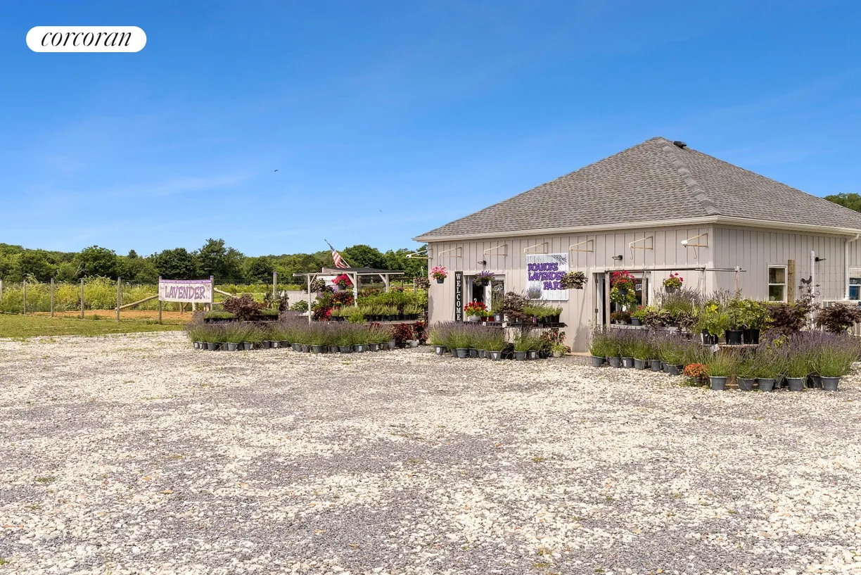 The Hamptons Real Estate | View 3360 Sound Avenue